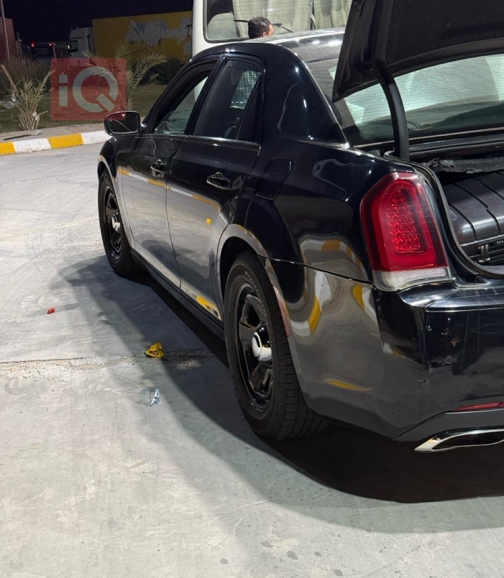 کرایسلەر 300